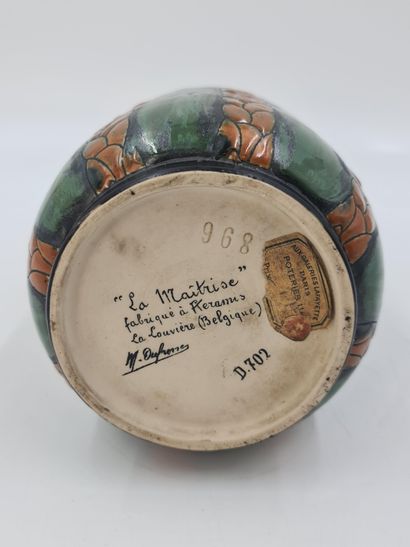 Charles CATTEAU (1880-1966) Charles CATTEAU (1880-1966). Vase Boch Keramis in stoneware,...