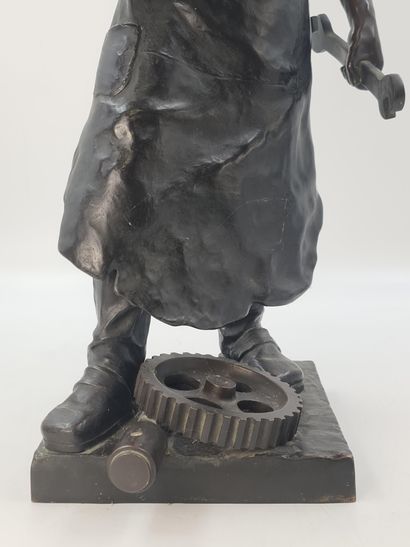 Paul SCHMIDT-FELLING (1835-1920). 保罗-施密特-费林（1835-1920）。机械师。1900年左右的青铜器。高度：70厘米。
...