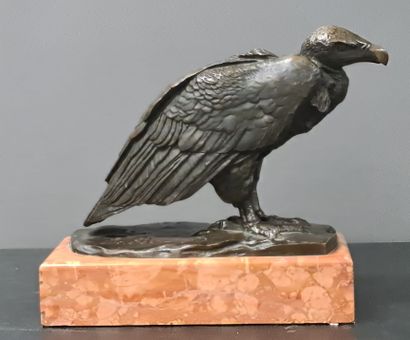 Joseph Franz PALLENBERG (1882-1945) 约瑟夫-弗朗茨-帕伦贝尔（1882-1945）休息的老鹰。青铜色，带有深色的铜锈。签名和...