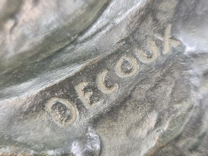 DECOUX (1837-1924). DECOUX (1837-1924). Bronze représentant une mouette à patine...