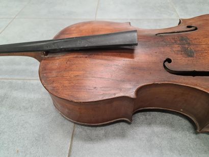 null 18世纪的大提琴将被修复。照片细节请向书房索取。

18世纪的大提琴将被修复。研究报告中的照片细节。