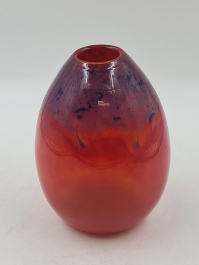 Charles SCHNEIDER (1881-1953) Charles SCHNEIDER (1881-1953). Vase de forme moderniste...