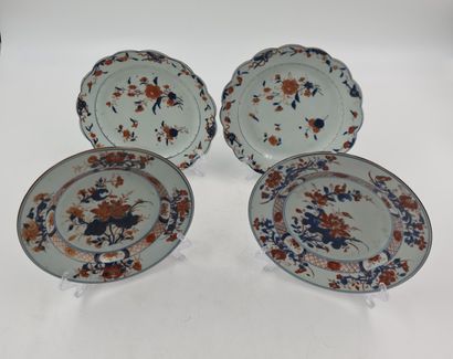 Set of four porcelain plates of the Compagnie...