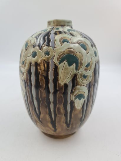 Charles CATTEAU (1880-1966). Charles CATTEAU (1880-1966). Boch Keramis stoneware...