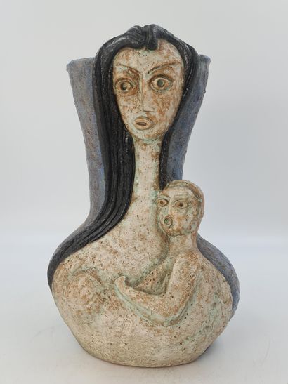Leon EMPAIN (1877-1954). Leon EMPAIN (1877-1954). Vase Maternité en céramique. Signé...
