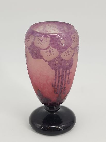 Charles SCHNEIDER (1881-1953). Charles SCHNEIDER (1881-1953). Vase balustre à décor...