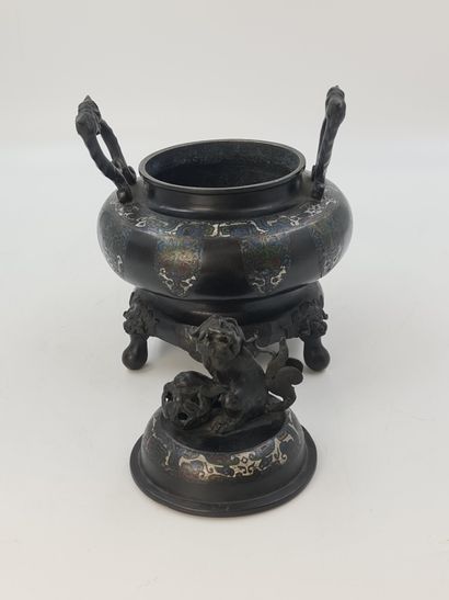 null Tripod incense burner in bronze and champlevé enamels decorated with archaic...