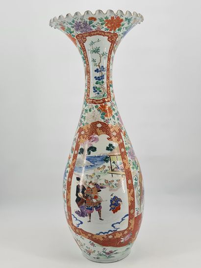 Japon, milieu du XIXe siècle, Important vase...