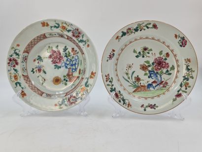 null Set of 6 porcelain plates of China of the Company of the Indies in enamels of...