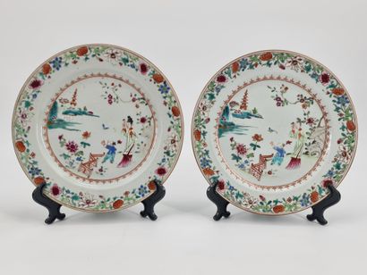 null Series of 6 plates in porcelain XVIIIth of the Company of the Indies with animated...
