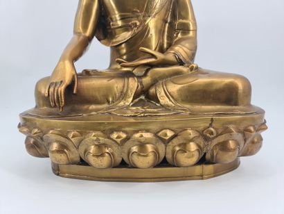 null En direct de l’intimité du peintre. Bouddha assis sur un lotus en prise de la...
