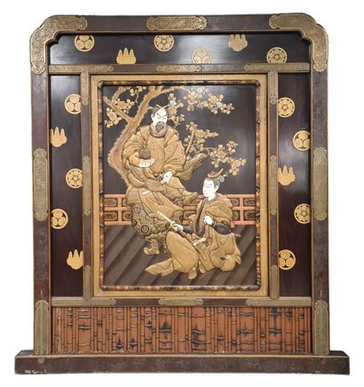 JAPON XIXème. Bel et important écran en bois...