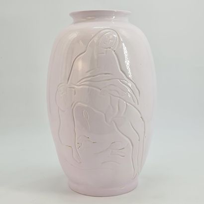 Jan COCKX (1891-1976) Jan COCKX (1891-1976) White Unicum vase with engraved Pieta...
