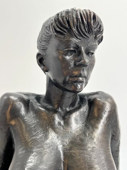 Irénée DURIEZ (1950) . Irénée DURIEZ (1950). Nude languid woman. Brown patina bronze,...