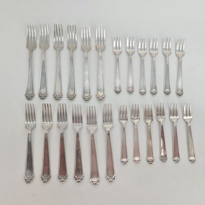 DELHEID FRERES. DELHEID FRERES. Art Deco silver cutlery set with a total of 73 pieces...