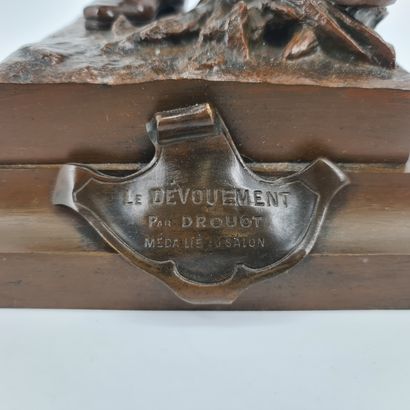 Edouard DROUOT (1859-1945). Edouard DROUOT (1859-1945). Bronze à patine brune illustrant...