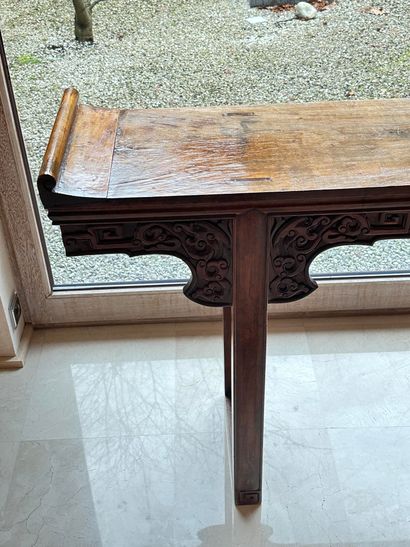 null China, late Qing period. Large rectangular table or console, with recessed legs,...