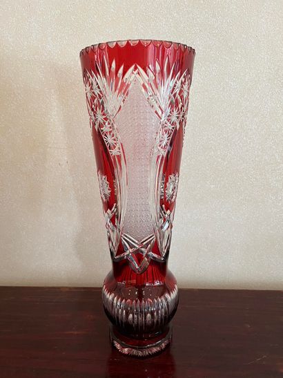 null Large Bohemian richly cut crystal vase. Height: 50 cm.