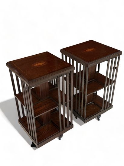 null Pair of English revolving bookcases circa 1930. Height: 83 cm.