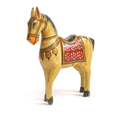 null Cheval en bois sculpté et peint dans le goût indien
Travail ancien
H. 32 cm