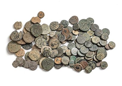 null Important lot de monnaies antiques comprenant : 
Soixante-douze monnaies grecques...