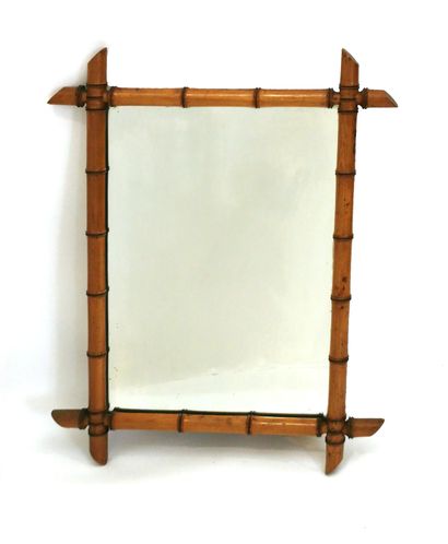 Miroir en bambou 
H. 71 x L. 56 cm