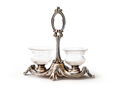 null Saleron in silver 925 thousandths in the Louis XV style, the crystal salerons...