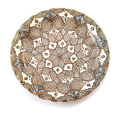 null Moroccan dish (SAFI) in stanniferous earthenware with geometrical decorations

Second...