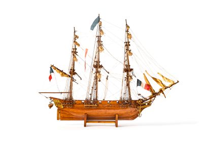 Maquette de galion français en bois à trois...