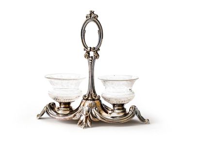 null Saleron made of 925 thousandths silver in the Louis XV style, the crystal salerons...