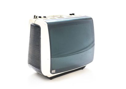null ITT Oceanic 60's CRT TV with two antennas deploying
In working order
36.5 x...