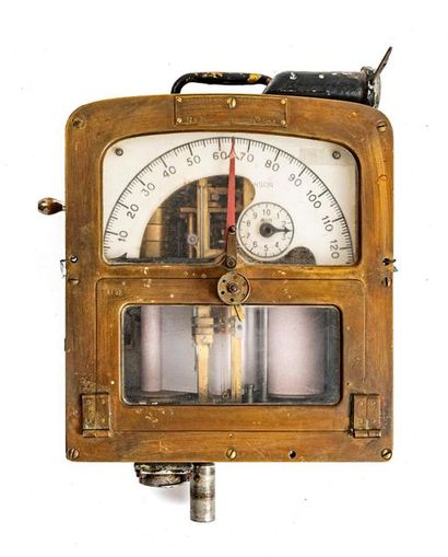 null Steam locomotive tachometer Ateliers VAUCANSON, metal structure with enamelled...