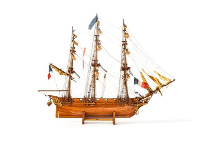 null Maquette de galion français en bois à trois mâts et quatorze canons
L. environ...