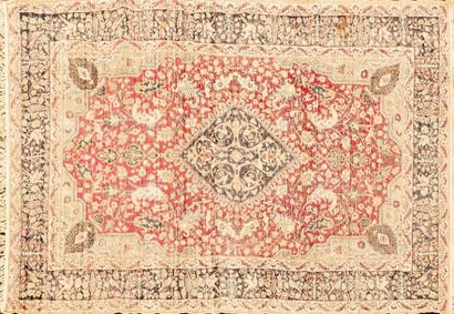null Kayseri carpet, Turkey, ca. 1930/40
Wool velvet on cotton foundations, ruby...