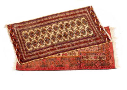 null Set of two carpets: 
- Moultane (Pakistan) Bukhara decoration circa 1965
Wool...