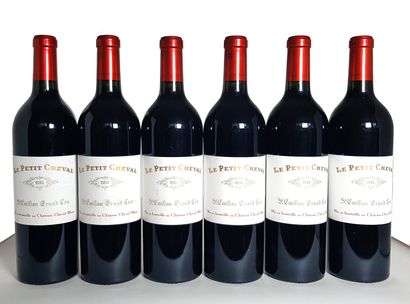 null 6 Bottles Le Petit Cheval, Saint-Émilion Grand Cru, 2011 (a few slightly stained...