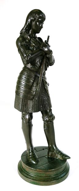 null According to Eutrope BOURET (1833-1906)

Joan of Arc

Bronze with brown-green...