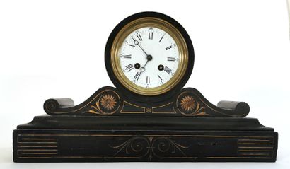 null Pendulum clock in black marble with enamelled dial with Roman numerals for the...