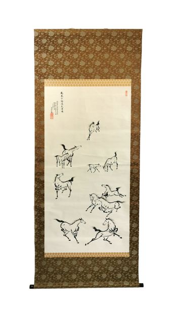 null *Japan, 20th century 

Kakemono depicting horses painted in ink, signature,...