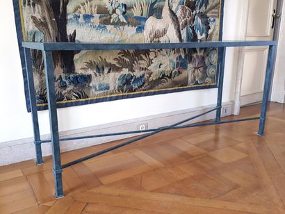 null Wrought-iron console with sea-green patina, X-shaped spacer base and glass top

L....