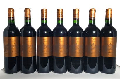 null 7 Bottles Château d'Issan, GCC3 Margaux, 2010

Wooden case of 12 given to the...