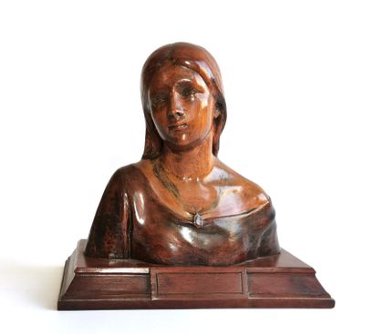 null Jean ESCOULA (1851-1911)

Buste de jeune femme en bois sculpté patiné signé...