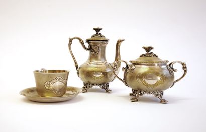 null CRISTOFLE

Selfish tea service in silver plated metal decorated with flowers...