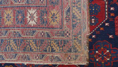 null Grand tapis ancien KABRISTAN – Caucase, fin XIXe siècle

Dimensions : 305 x...