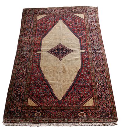 null Ancien, original et fin tapis Ferahan – Iran, vers 1900 

Dimensions : 194 x...