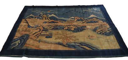 null Ancien et original tapis Chine Pékin, fin XIXe – début XXe siècle 

Dimensions...