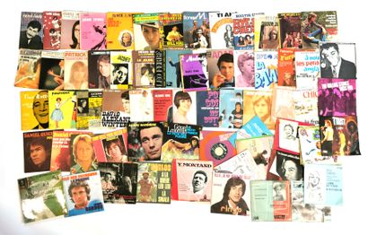 Ensemble de soixante-six disques vinyles...