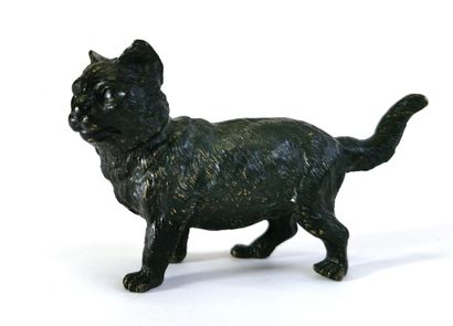 null 20th century school

Cat

Bronze with brown patina

H. 7,5 cm