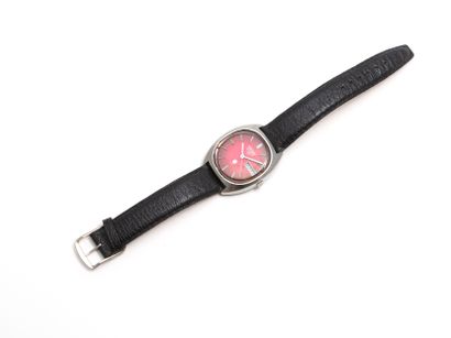 null SEIKO

Men's stainless steel tonneau watch, burgundy dial, luminescent hands...