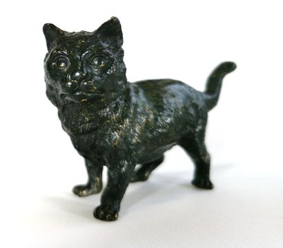 null 20th century school

Cat

Bronze with brown patina

H. 7,5 cm